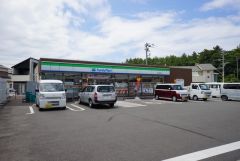 ファミリーマート　西戸崎駅前