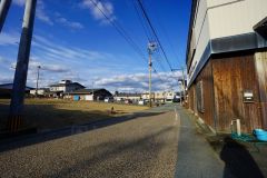 現地（2026年1月30日）撮影。住人以外の車の進入も少なく、小さなお子様を持つご家庭にも安心です。落ち着いた住宅地内で快適な生活を実現してみませんか。