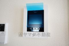 防犯性、セキュリティ対策に安心できるテレビモニター付きインターフォンです。セールスマン対策にもなり安心できます。