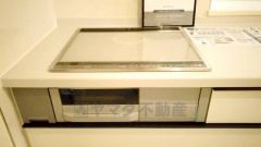 汚れてもサッとふける、お手入れのしやすいIHクッキングヒーター。オール電化なので経済的です。