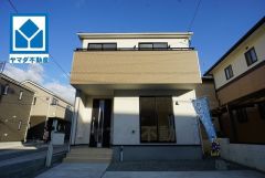 JR土井駅徒歩13分、都心へのアクセス良好。スーパーやコンビニなども近く周辺環境充実。快適でゆとりのある生活空間で新生活を始めましょう^^