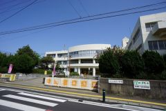 花見小学校