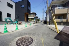 住人以外の車の進入も少なく、小さなお子様を持つご家庭にも安心です。