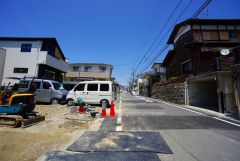 道路幅が6ｍと広く、開放感があります。落ち着いた住宅地内で快適な生活を実現してみませんか。