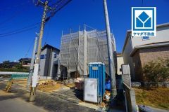 現地（2026年3月11日）撮影。千鳥駅徒歩9分、都心へのアクセス良好。スーパーやコンビニなども近く周辺環境充実。快適でゆとりのある生活空間で新生活を始めましょう^^