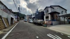 現地（2025年11月26日）撮影。大きな車でも駐車しやすいため、車のサイズを気にせず好きな車に乗れます。