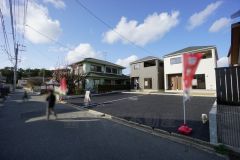 現地（2026年3月4日）撮影。大型車の通行が少なく、騒音や振動が少ないので静かで快適な生活を送れます。