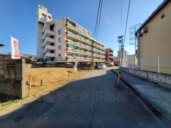 大型車の通行が少なく、騒音や振動が少ないので静かで快適な生活を送れます。