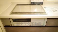 汚れてもサッとふける、お手入れのしやすいIHクッキングヒーター。オール電化なので経済的です。