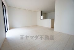 断熱性能の窓ガラスを採用。省エネ、光熱費カットにも貢献します。夏は涼しく、冬は暖かく快適に過ごせますよ＾＾