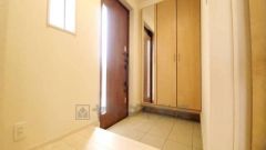 たっぷり収納できるシューズボックスです。家族全員の靴がきれいに整頓できます。