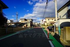 死角が少なく防犯性の高い二方道路。