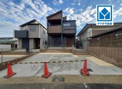 南向き、全室2面採光で陽当たり良好＾＾ドラッグストアやコンビニなども近く周辺環境充実＾＾