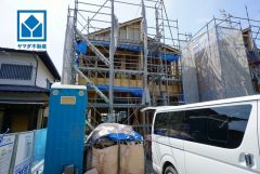 現地（2025年7月7日）撮影。天神行バス停まで徒歩4分＾＾スーパーやコンビニなども近く周辺環境充実。快適でゆとりのある生活空間で新生活を始めましょう^^