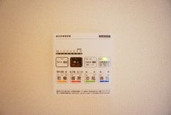 浴室暖房乾燥機付き＾＾梅雨の時期や花粉、PM2.5が酷いときなどの洗濯を干すのに重宝しそうですね＾＾
