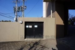 しっかりと扉の閉まるゴミ置き場。ゴミが散らかる心配もありません。
