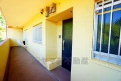 家の顔となる玄関扉がかっこいいと、たくさんの人を招き入れたくなりますね＾＾