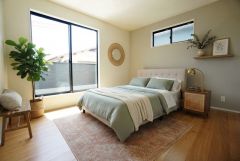 家具はイメージです。寛ぎの時間を紡ぎだす主寝室は、大型ベッドを置いても余裕の広さを確保しています。