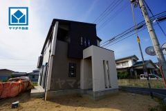 現地（2025年5月8日）撮影。角地につき通風、日当たり良好。快適でゆとりのある生活空間で新生活を始めましょう^^