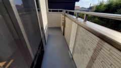 陽当たりの良いバルコニーです。お洗濯やお布団干しはもちろん、日光浴スペースにも。足元は防水工事施工済です。