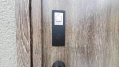 万が一落としてしまっても町の鍵屋さんなどでは簡単に合鍵を作ることができないので、防犯性が高く安心です。