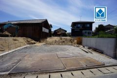 現地（2026年5月8日）撮影。福間小学校徒歩5分＾＾スーパーやコンビニなども近く周辺環境充実。快適でゆとりのある生活空間で新生活を始めましょう^^