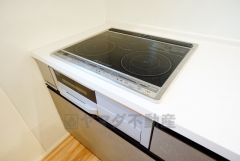 IHクッキングヒーターは火を使わないため、火災の発生リスクを抑えることが出来ます。汚れてもサッとふけてお掃除らくらく＾＾