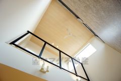 高さのある吹き抜けが、ワンランク上の住まいを演出します。