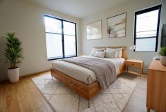 家具はイメージです。主寝室としてお使いいただけそうなこちらのお部屋は、日当たりが良く、爽やかな風を感じて起きる朝は、快適生活の始まりに。