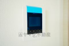 防犯性、セキュリティ対策に安心できるテレビモニター付きインターフォンです。セールスマン対策にもなり安心できます。