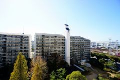バルコニーからの眺望です。前面に遮るものがなく景色を一望できます。