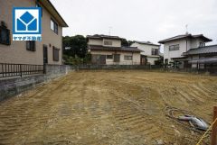 現地（2025年3月10日）撮影。国道3号線まで車2分（400ｍ）で通勤やお出かけに便利。快適でゆとりのある生活空間で新生活を始めましょう^^