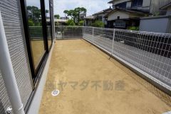 お庭でガーデニングをしたり、ペットの為のスペースにしたり、使い方は無限大です。