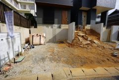 駐車スペースはゆとりある2台分を確保。マイカー用に、お客さま用に、余裕を持ってご利用いただけます。