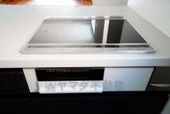 汚れてもサッとふける、お手入れのしやすいIHクッキングヒーター。オール電化なので経済的です。