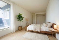 家具はイメージです。主寝室としてお使いいただけそうなこちらのお部屋は、日当たりが良く、爽やかな風を感じて起きる朝は、快適生活の始まりに。