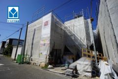 現地（2026年9月30日）撮影。ウォークインクローゼット3箇所確保＾＾アイランドキッチン、リビング階段で家族とのコミュニケーションがとりやすいです＾＾