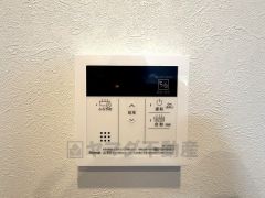 おいだき機能つきなのでお風呂に入る時間が異なるご家庭には嬉しいですね。ボタン一つで快適で便利な生活が＾＾