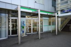 ファミリーマート　JR福間駅