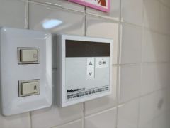 おいだき機能つきなのでお風呂に入る時間が異なるご家庭には嬉しいですね。ボタン一つで快適で便利な生活が＾＾