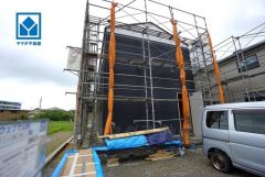 現地（2025年6月9日）撮影。東郷小学校まで徒歩6分と近く、お子様も無理なく通えます。快適でゆとりのある生活空間で新生活を始めましょう^^