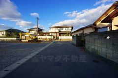 現地（2026年1月8日）撮影。大型車の通行が少なく、騒音や振動が少ないので静かで快適な生活を送れます。