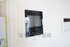 防犯性、セキュリティ対策に安心できるテレビモニター付きインターフォンです。セールスマン対策にもなり安心できます。