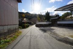 大型車の通行が少なく、騒音や振動が少ないので静かで快適な生活を送れます。落ち着いた住宅地内で快適な生活を実現してみませんか。