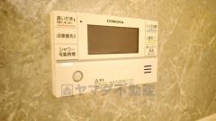 湯量・湯温の設定、そして保温までワンタッチのフルオートバス。便利な追い炊き機能付きです。