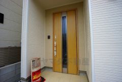 家の顔となる玄関扉がかっこいいと、たくさんの人を招き入れたくなりますね＾＾