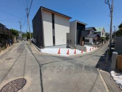 住人以外の車の進入も少なく、小さなお子様を持つご家庭にも安心です。