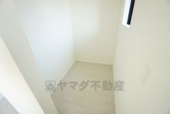 主寝室に書斎有り。自宅で長時間仕事をする人や趣味部屋が欲しい方など、一人の時間も大切にしたい方に嬉しい空間です。