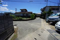 大型車の通行が少なく、騒音や振動が少ないので静かで快適な生活を送れます。
