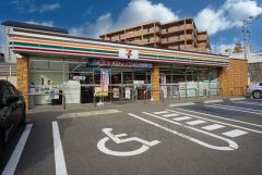 セブンイレブン　福岡香椎下原小南店